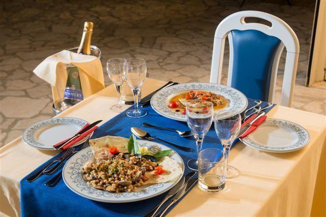 Hotel Ristorante Il Vascello Costa Rei Kültér fotó
