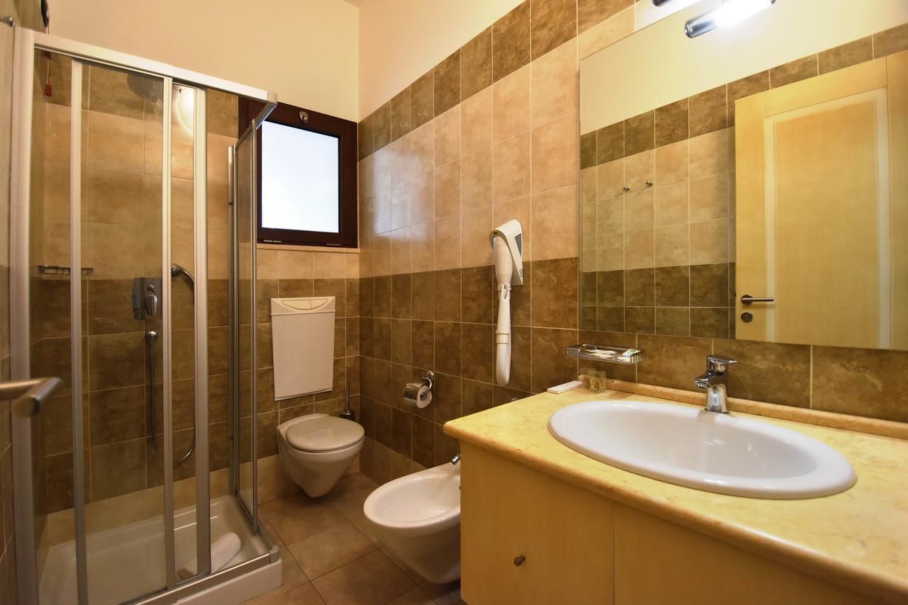 Hotel Ristorante Il Vascello Costa Rei Kültér fotó
